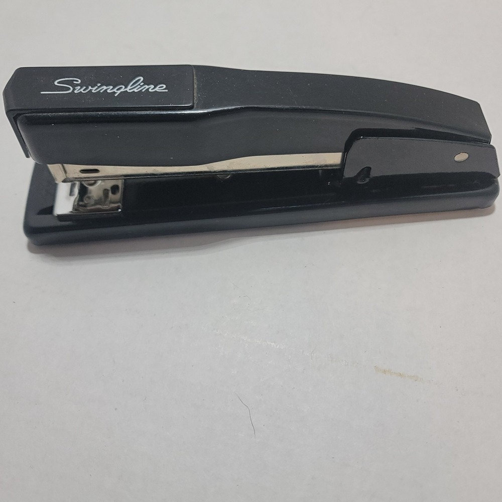 Vintage Swingline Black No 444 Metal Desk Stapler Works Great